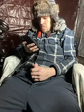 Snapshot of joeycbigcock chatting on 01-21-25, 11:34 joeycbigcock online show from 01-21-25, 11:34