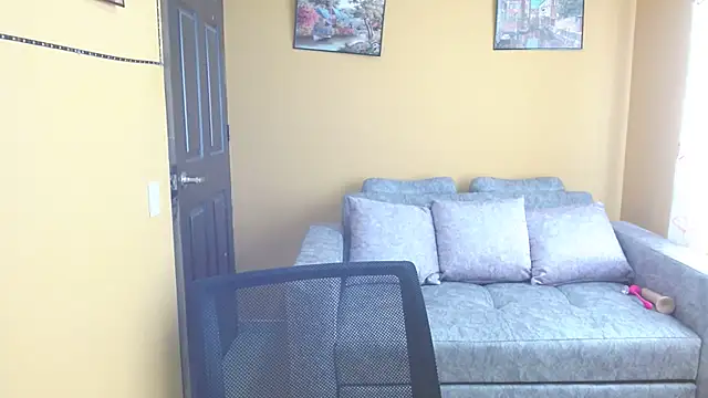 Kerly Lopez online show from 01-20-25, 06:53