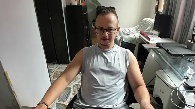 Snapshot of jacob_strokes01 chatting on 06-16-26, 05:59 jacob strokes01 online show from 06-16-26, 05:59