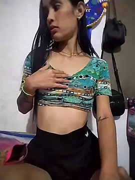 The-quee22 online show from 11-06-25, 12:00