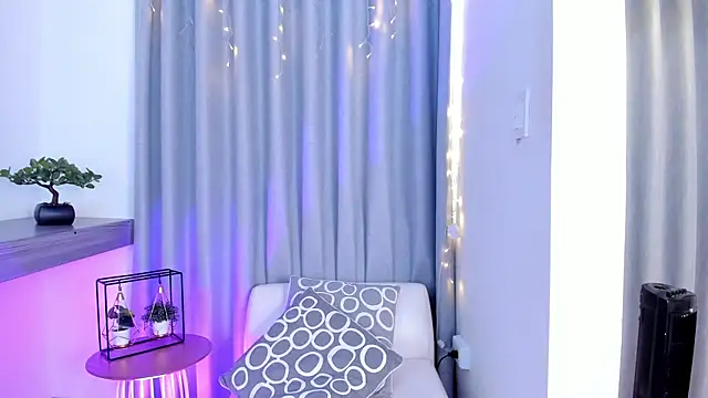 Lucyortiz  online show from 01-04-25, 03:49