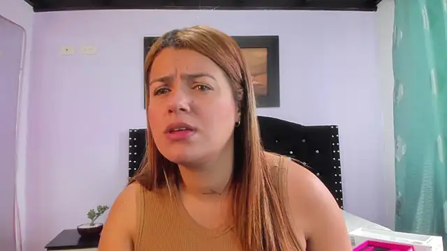 Snapshot of Alexandra_Torress chatting on 10-04-25, 03:21 Alexandra Torress online show from 10-04-25, 03:21