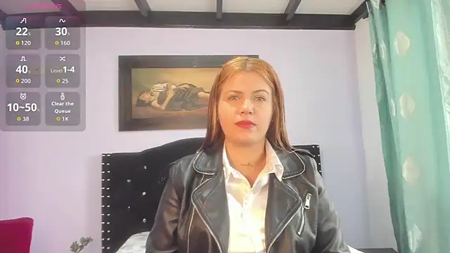 Snapshot of Alexandra_Torress chatting on 10-18-25, 04:08 Alexandra Torress online show from 10-18-25, 04:08