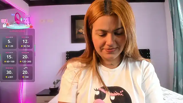 Snapshot of Alexandra_Torress chatting on 11-04-25, 04:06 Alexandra Torress online show from 11-04-25, 04:06