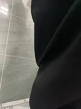 Milk Mom99 online show from 03-19-26, 06:39