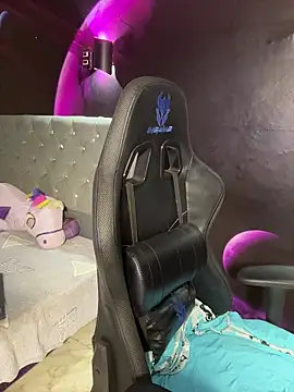 Snapshot of Lau_Beauty chatting on 04-01-26, 07:42 Lau Beauty online show from 04-01-26, 07:42