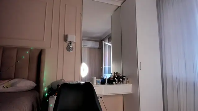 Snapshot of melissa_yamazaki chatting on 11-27-25, 05:42 melissa yamazaki online show from 11-27-25, 05:42