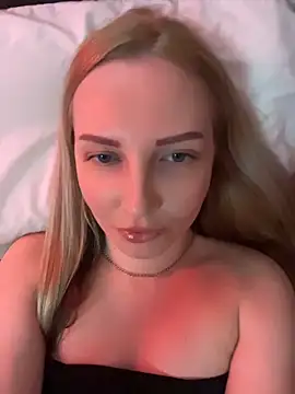 Snapshot of Aleksandrakis chatting on 04-19-26, 11:42 Aleksandrakis online show from 04-19-26, 11:42