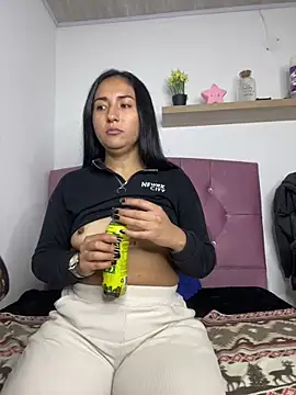 Snapshot of luna_asss chatting on 01-22-25, 03:40 luna asss online show from 01-22-25, 03:40