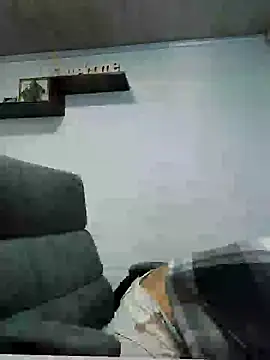 Snapshot of luna_asss chatting on 02-04-25, 01:48 luna asss online show from 02-04-25, 01:48