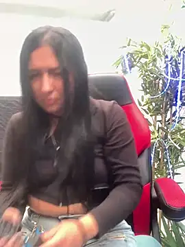 Snapshot of luna_asss chatting on 02-26-25, 02:14 luna asss online show from 02-26-25, 02:14