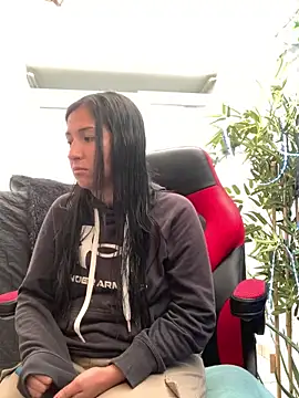 Snapshot of luna_asss chatting on 03-04-25, 01:49 luna asss online show from 03-04-25, 01:49