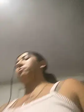 Snapshot of luna_asss chatting on 03-17-25, 11:21 luna asss online show from 03-17-25, 11:21