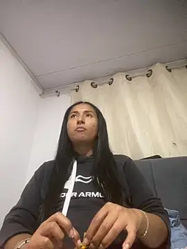 Snapshot of luna_asss chatting on 09-20-25, 09:27 luna asss online show from 09-20-25, 09:27