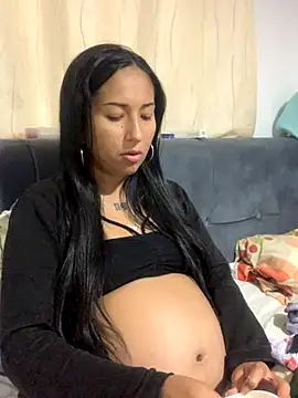 Snapshot of luna_asss chatting on 10-11-25, 04:16 luna asss online show from 10-11-25, 04:16