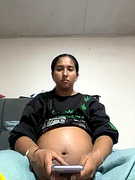 Snapshot of luna_asss chatting on 11-12-25, 03:45 luna asss online show from 11-12-25, 03:45