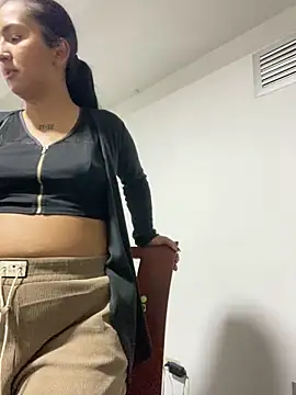 luna asss online show from 05-08-26, 09:53