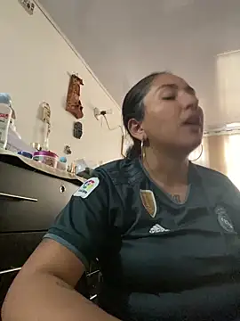 luna asss online show from 06-01-26, 10:00