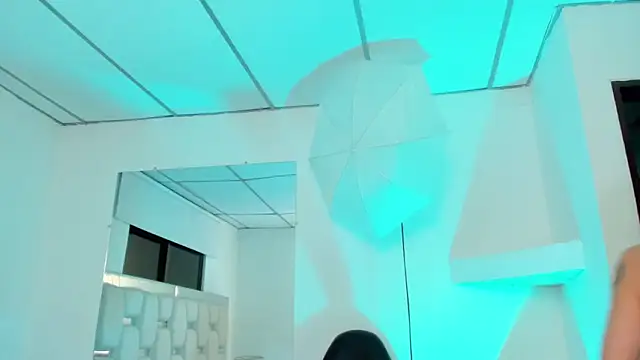 Snapshot of Naomi-Haruno chatting on 01-21-25, 10:52 Naomi-Haruno online show from 01-21-25, 10:52