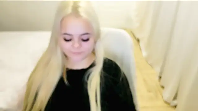 lovely-eyes online show from 12-08-24, 04:14