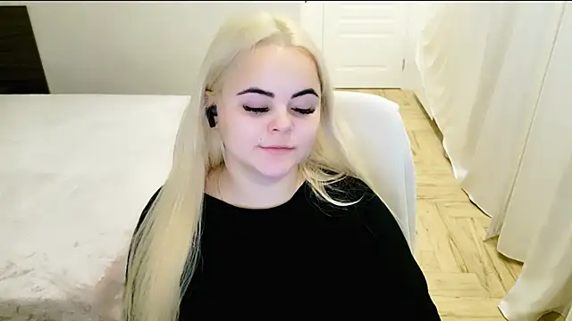 lovely-eyes online show from 12-10-24, 07:43