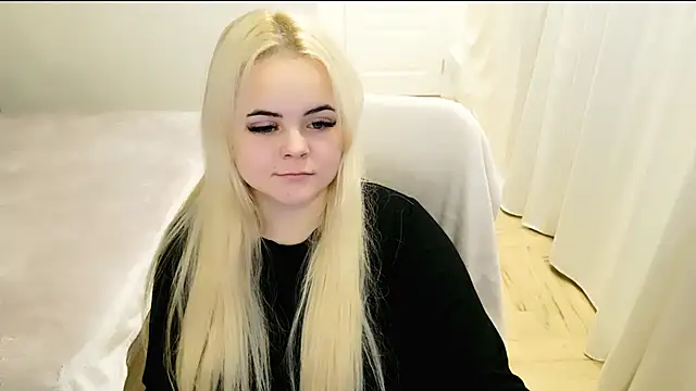 lovely-eyes online show from 01-26-25, 02:56