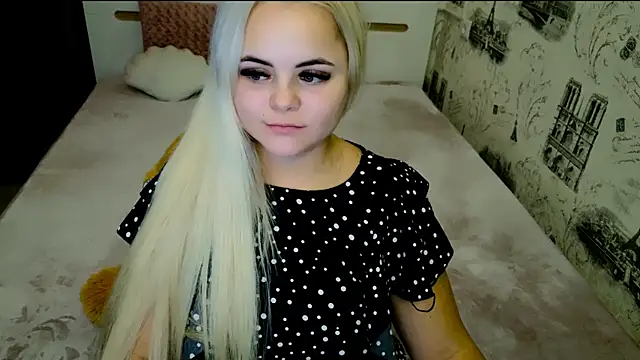 lovely-eyes online show from 10-20-25, 05:35