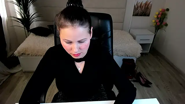 Dana  dom online show from 02-18-25, 04:48