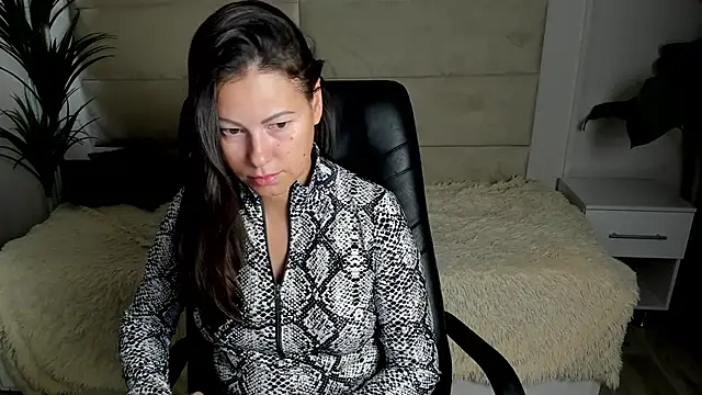 Dana  dom online show from 10-02-25, 03:35