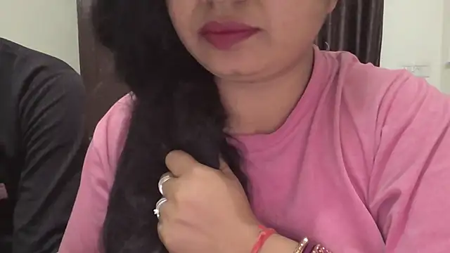 Snapshot of Gulaboo_bhabi chatting on 02-18-25, 06:58 Gulaboo bhabi online show from 02-18-25, 06:58