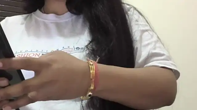 Snapshot of Gulaboo_bhabi chatting on 03-03-25, 09:44 Gulaboo bhabi online show from 03-03-25, 09:44