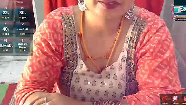 Snapshot of Gulaboo_bhabi chatting on 10-04-25, 05:11 Gulaboo bhabi online show from 10-04-25, 05:11