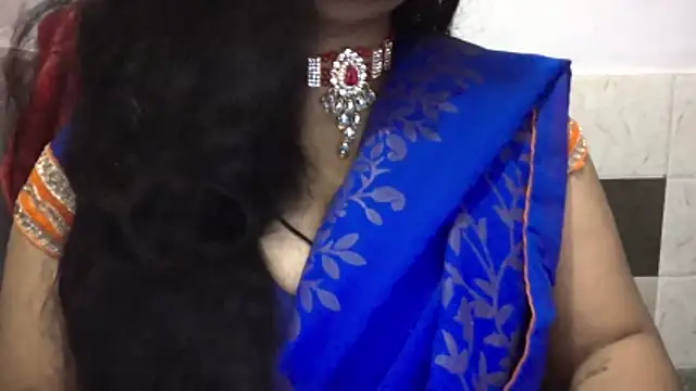 Snapshot of Gulaboo_bhabi chatting on 02-28-26, 07:59 Gulaboo bhabi online show from 02-28-26, 07:59