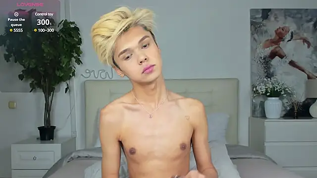 Snapshot of Felix_Rey chatting on 03-18-25, 02:48 Felix Rey online show from 03-18-25, 02:48