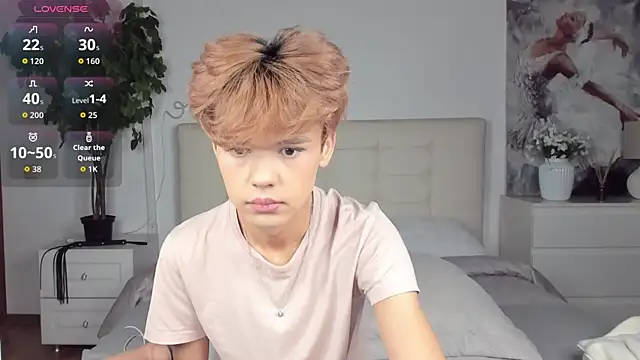 Snapshot of Felix_Rey chatting on 09-28-25, 04:12 Felix Rey online show from 09-28-25, 04:12