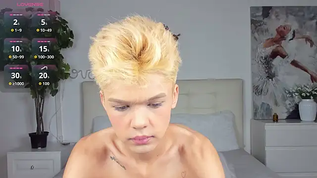 Snapshot of Felix_Rey chatting on 11-23-25, 04:40 Felix Rey online show from 11-23-25, 04:40