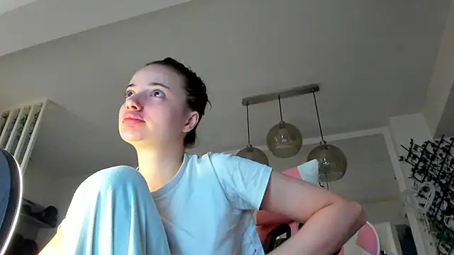 IreneVON online show from 03-07-26, 05:04