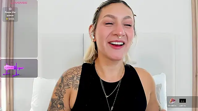 Emily robertss online show from 02-02-26, 07:23