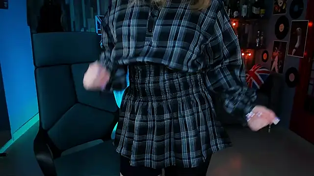 FioraMarmoris online show from 01-18-25, 09:02