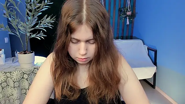 FioraMarmoris online show from 03-18-26, 05:10