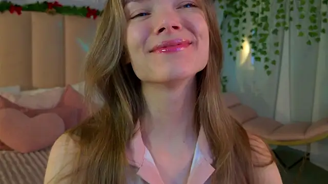 Snapshot of Eva_Natsumi chatting on 12-14-24, 08:34 Eva Natsumi online show from 12-14-24, 08:34