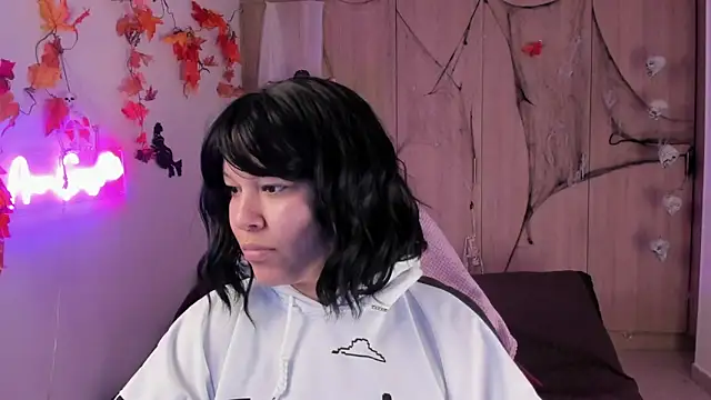 Snapshot of Anagreys chatting on 10-23-25, 03:17 Anagreys online show from 10-23-25, 03:17