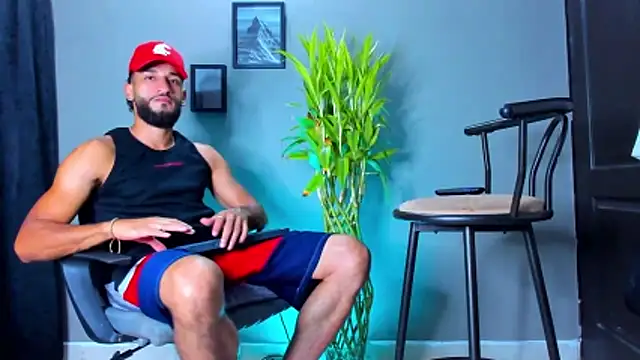 Snapshot of Damian_022 chatting on 03-19-26, 12:25 Damian 022 online show from 03-19-26, 12:25