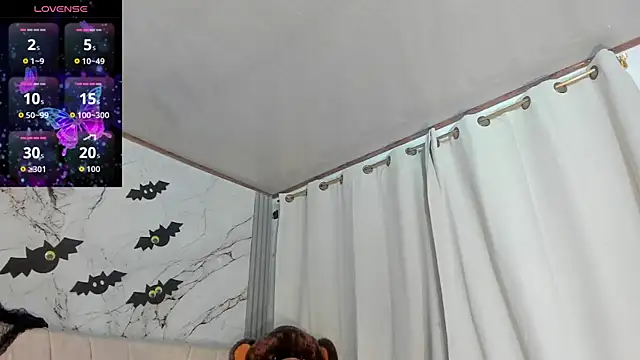 Snapshot of angeli_sexi chatting on 10-25-25, 10:48 angeli sexi online show from 10-25-25, 10:48