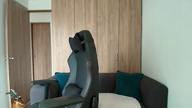 Kasandra Mature  online show from 02-05-25, 05:31