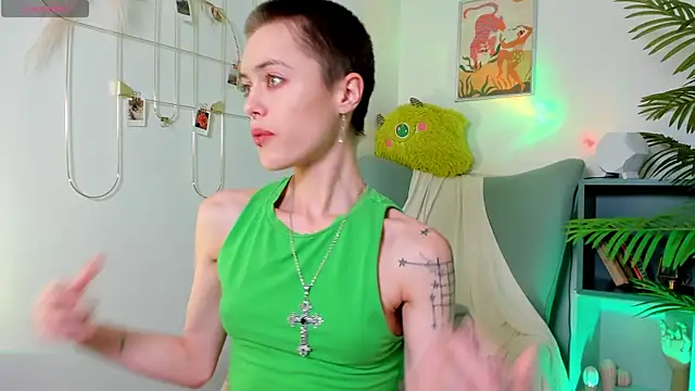 PamelaYong online show from 02-01-25, 01:41