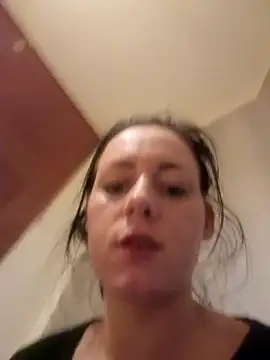 Snapshot of Jasmin-White chatting on 12-15-24, 10:15 Jasmin-White online show from 12-15-24, 10:15