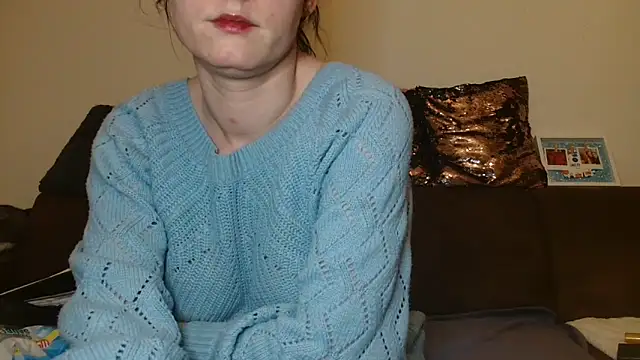 Snapshot of Jasmin-White chatting on 02-11-25, 10:39 Jasmin-White online show from 02-11-25, 10:39