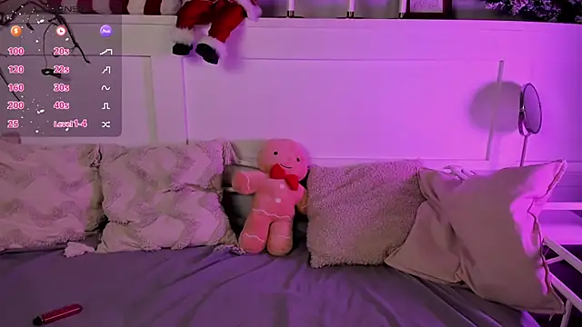 Snapshot of UnaMedison chatting on 12-19-24, 09:07 UnaMedison online show from 12-19-24, 09:07