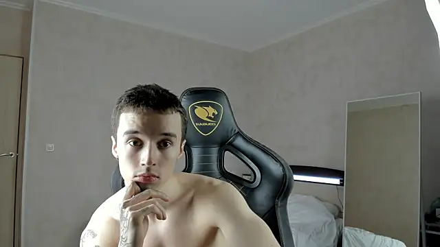 Snapshot of MasonWarholl chatting on 02-05-25, 05:31 MasonWarholl online show from 02-05-25, 05:31